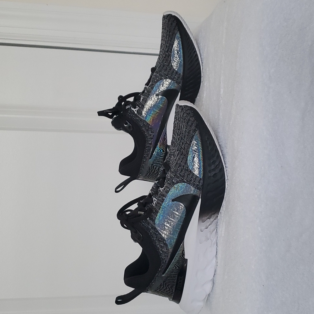 Brand New! Never worn! Authentic Nike Infinity React 3. Size 7